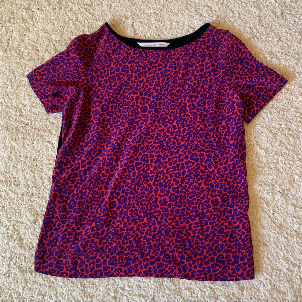 Diane con Furstenberg Silk Top - Size 6